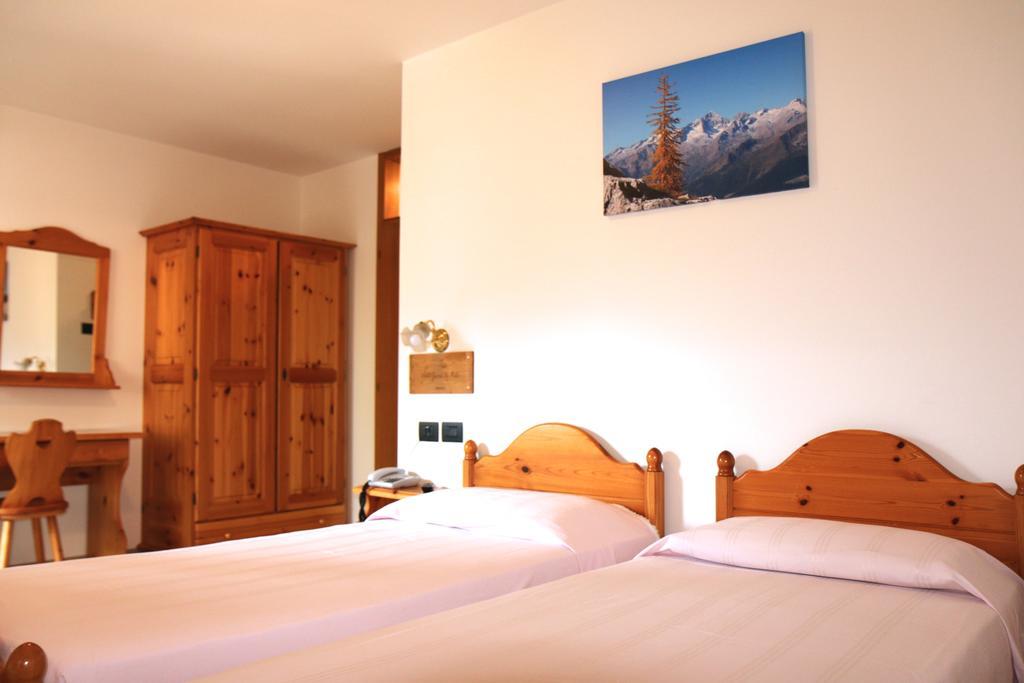 Hotel La Palu Pinzolo Exterior photo
